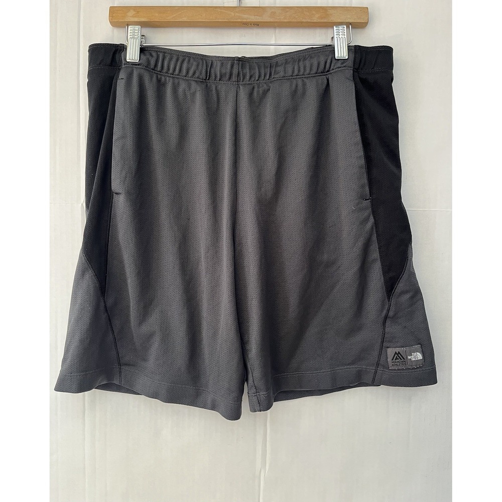 The North Face Mens shorts black flash dry elastic waist pockets No Size